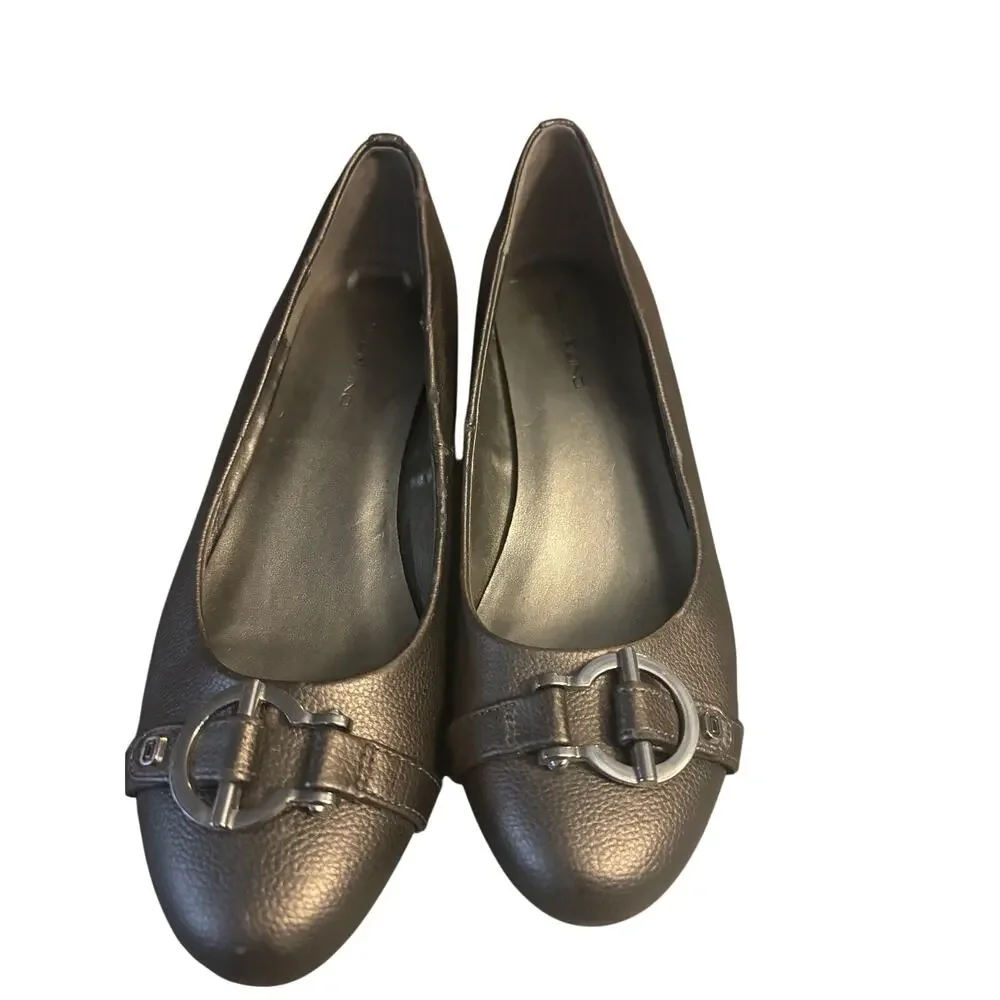 Bandolino Flats Metallic Pewter Leather Buckle Size 7.5M